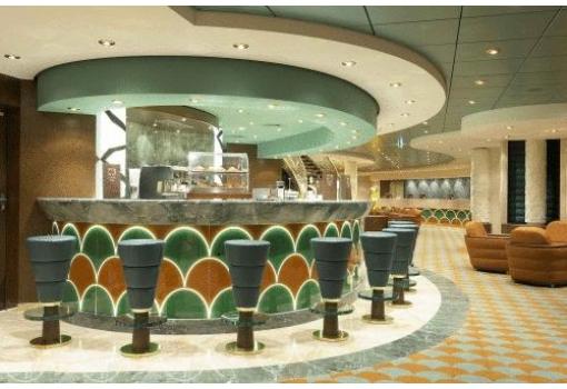 La elegante barra de marmol del Rendez Vous Bar 